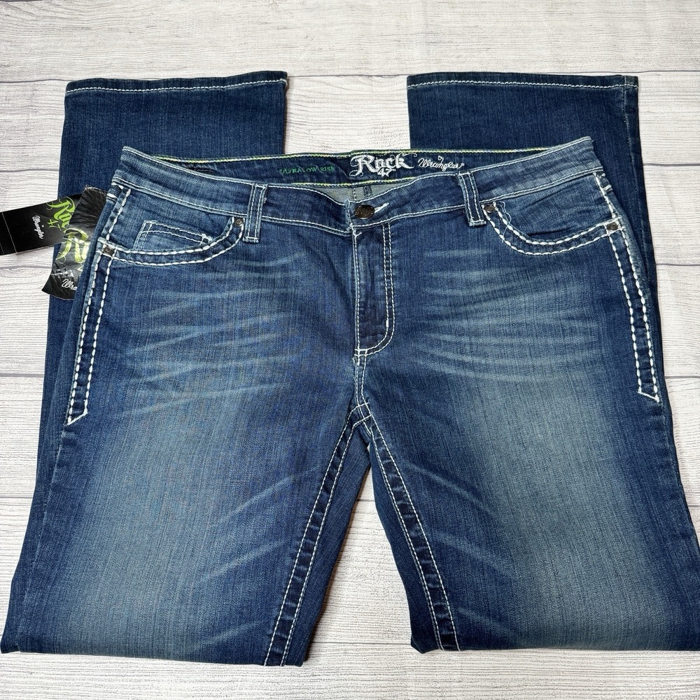 Wrangler Rock 47 Jeans Womens 32X32 Boot‎ Cut Ultra Low Rise Thick Stitch NWT